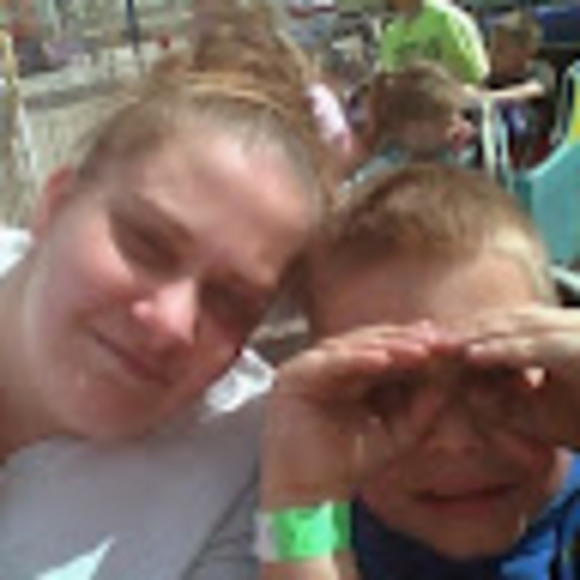 Meet your Posher, Jennifer - Picture 1 of 1